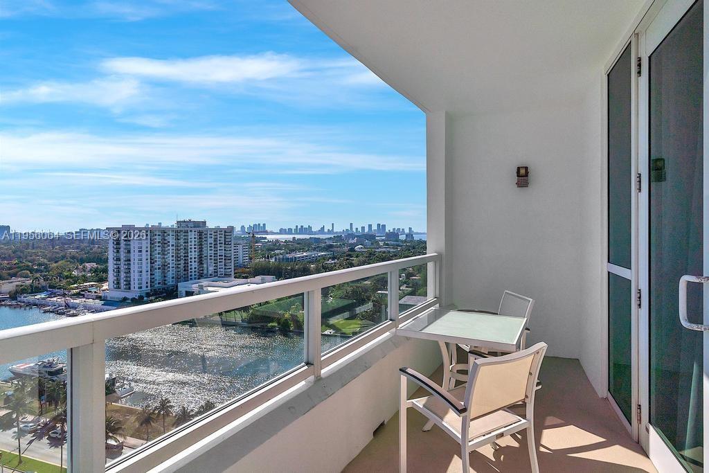 FONTAINEBLEAU II CONDO - Residential