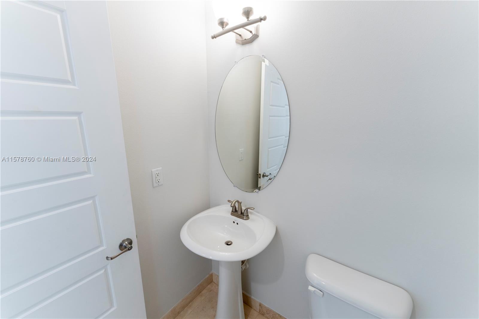CHAMPION LAKES - Residential Lease