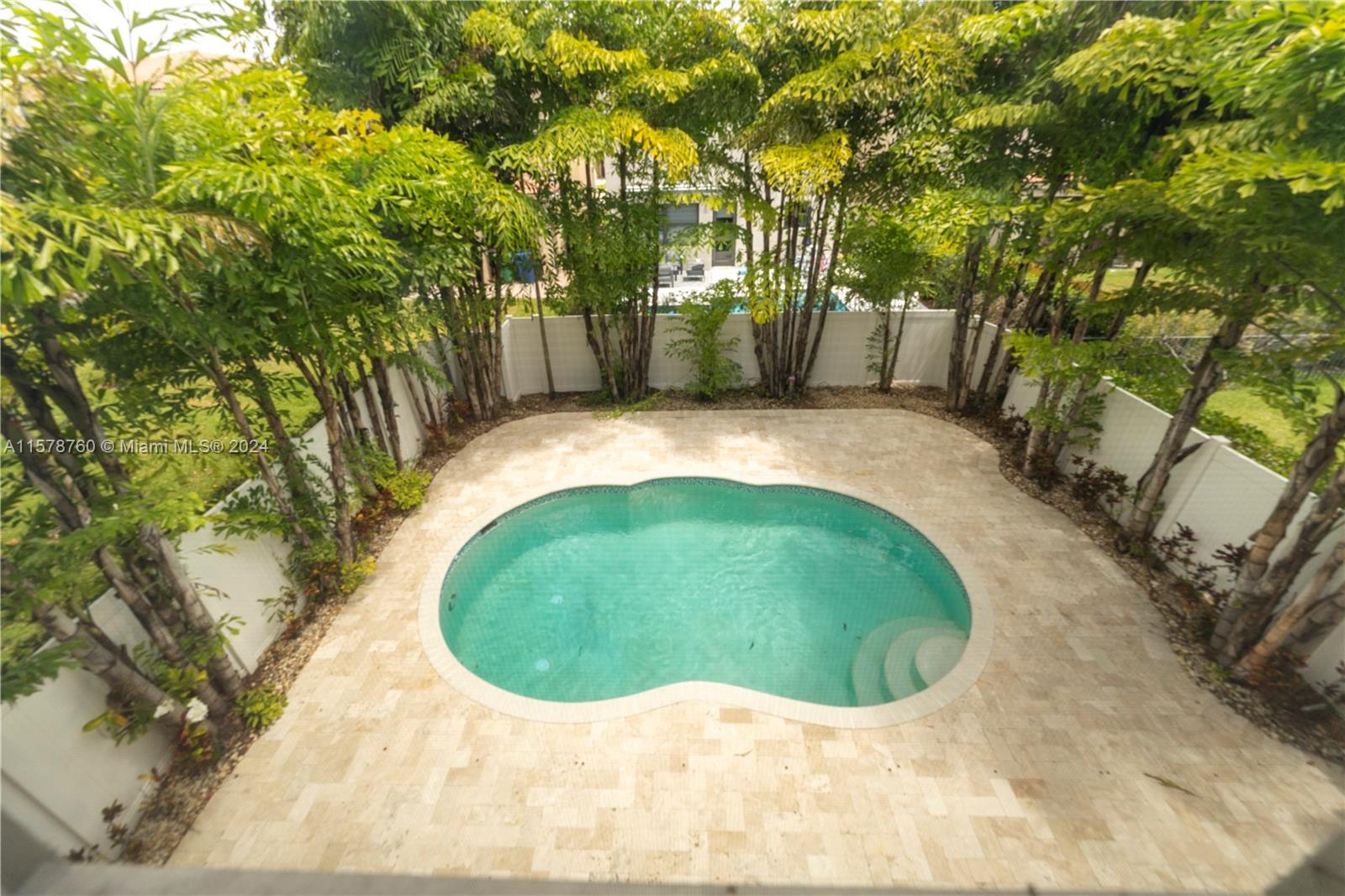 CHAMPION LAKES - Residential Lease