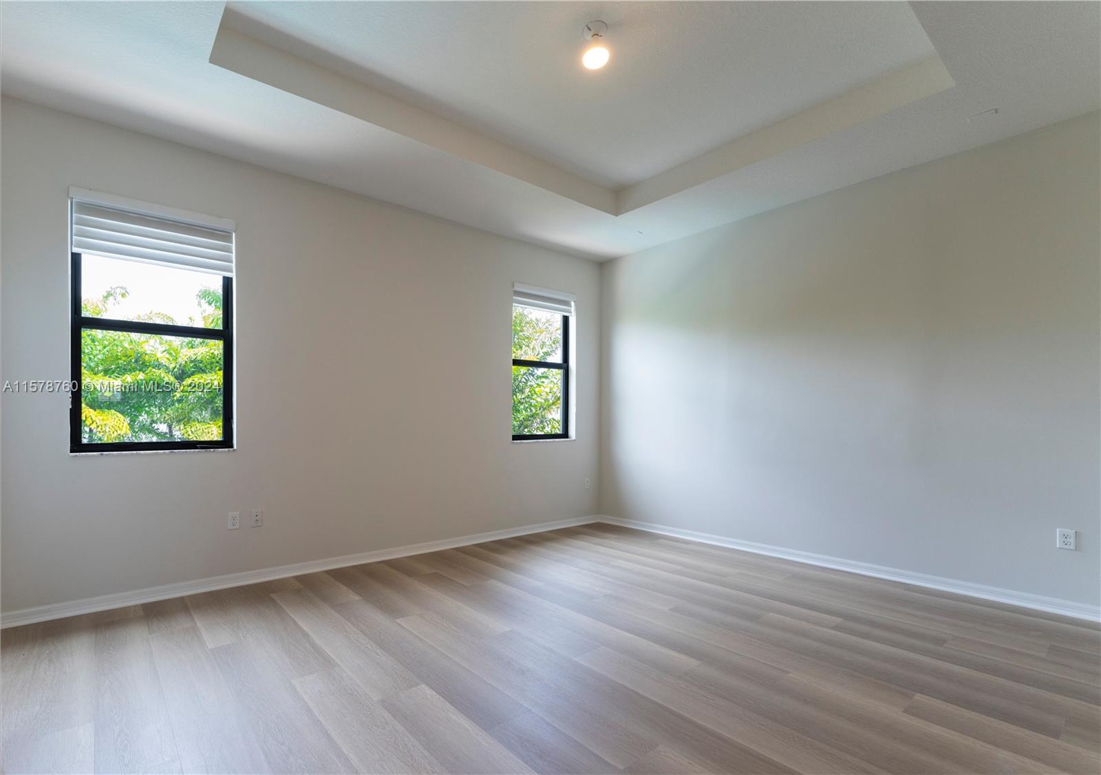 CHAMPION LAKES - Residential Lease