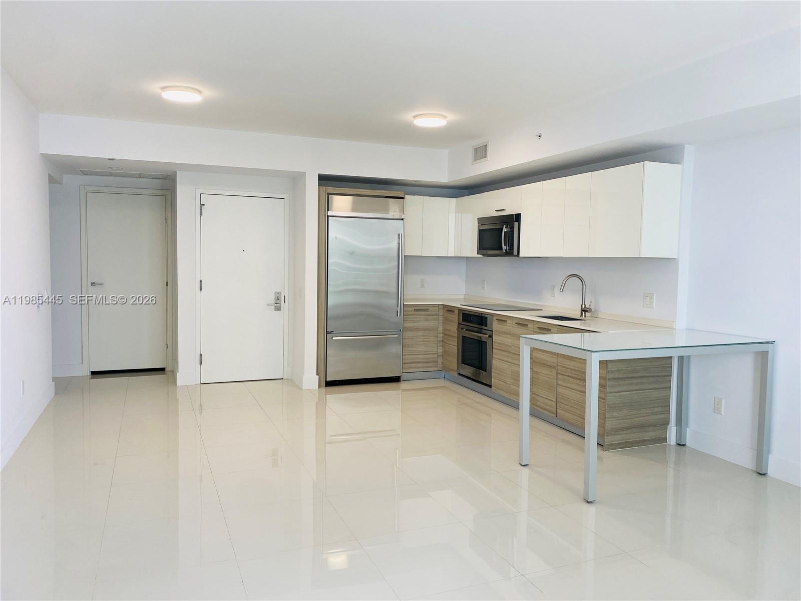 BRICKELLHOUSE CONDO - Residential