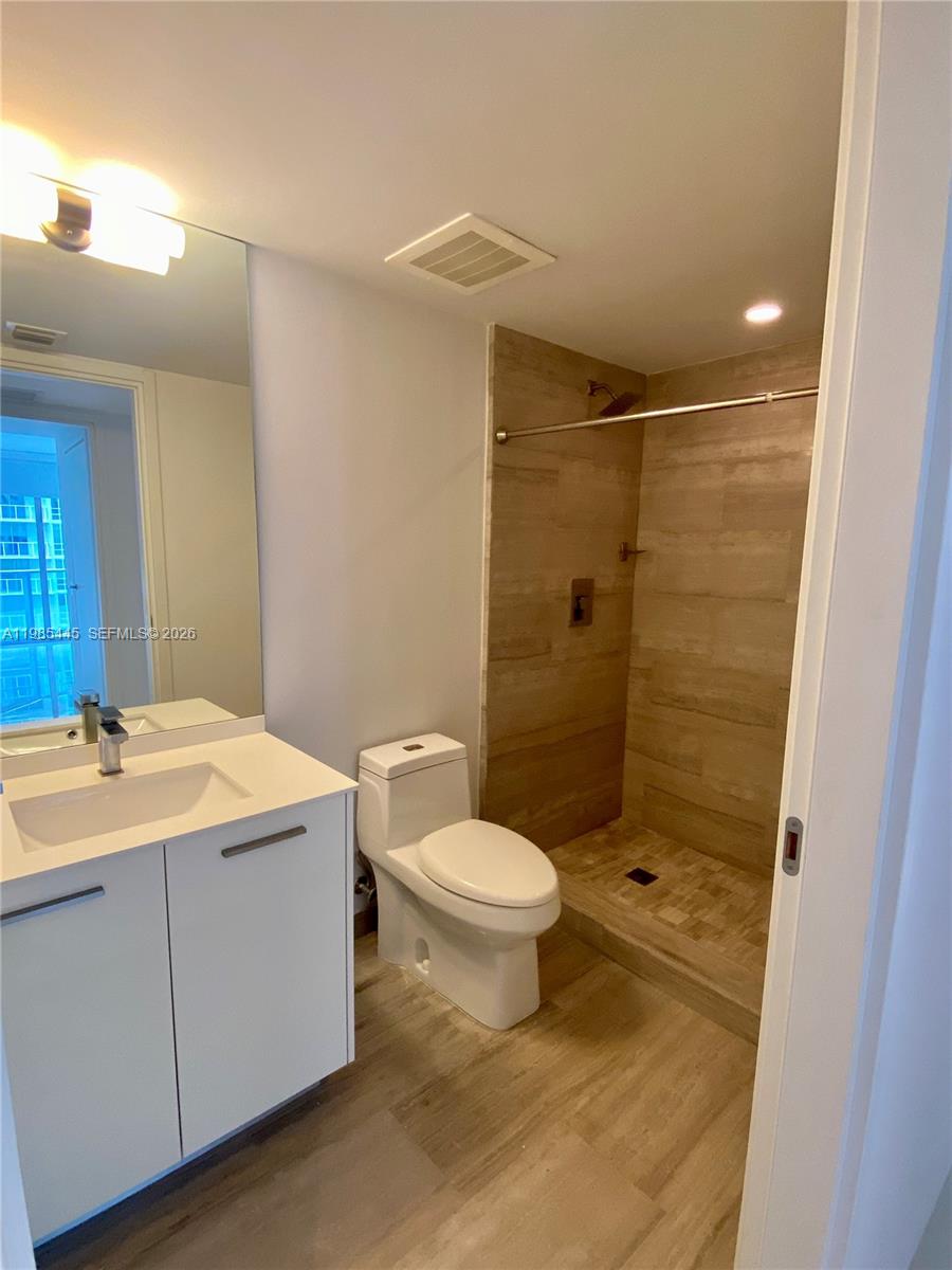 BRICKELLHOUSE CONDO - Residential