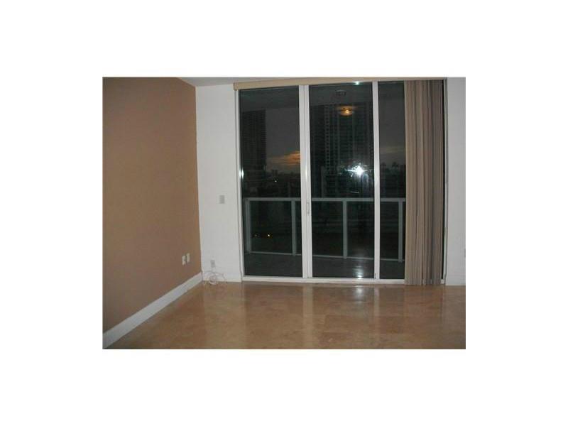 BRICKELL ON THE RIVER N T - Residential Lease