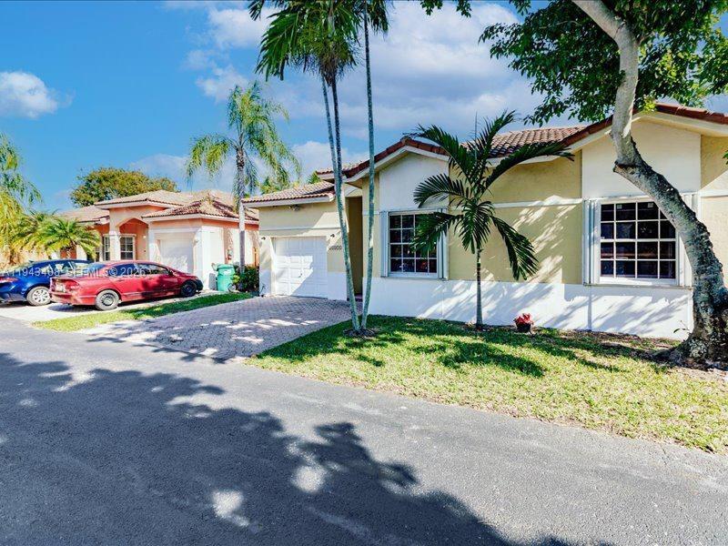 LAKES BY THE BAY SEC 8 - Residential