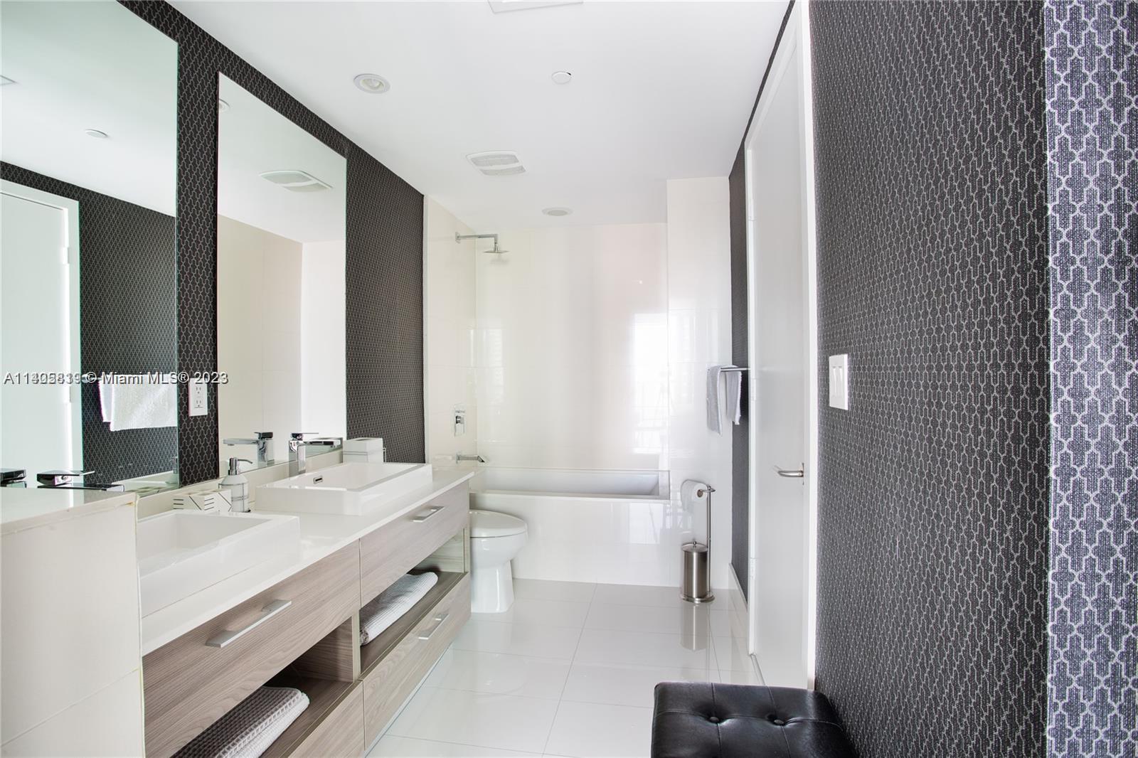 1300 S MIAMI AVENUE CONDO - Residential Lease