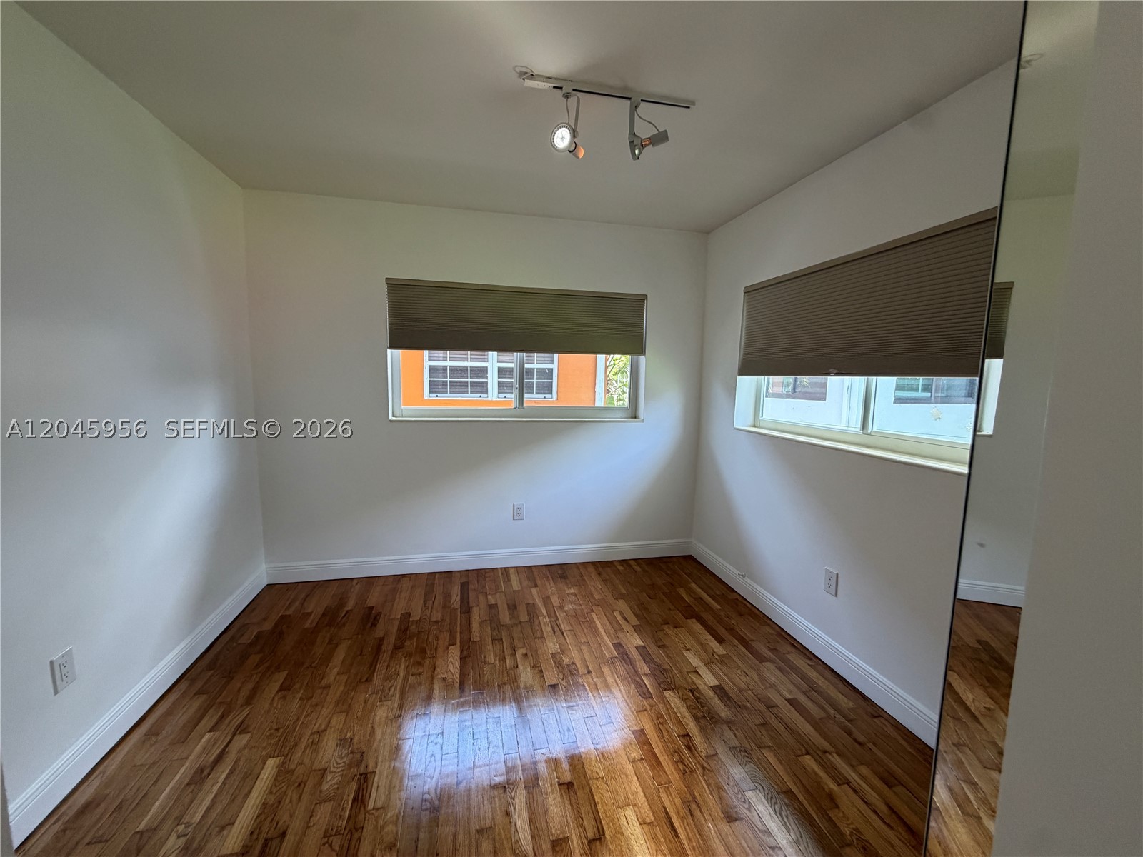 PARK VIEW ISLAND - Residential