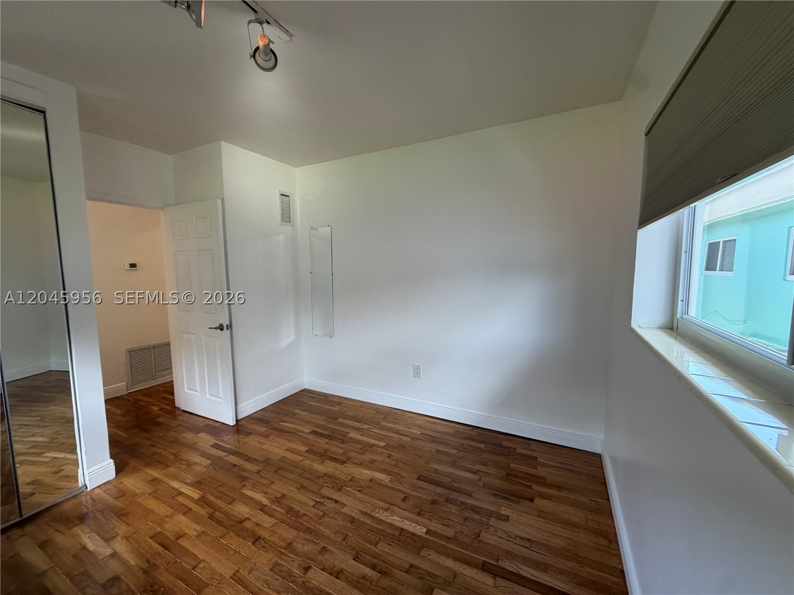 PARK VIEW ISLAND - Residential