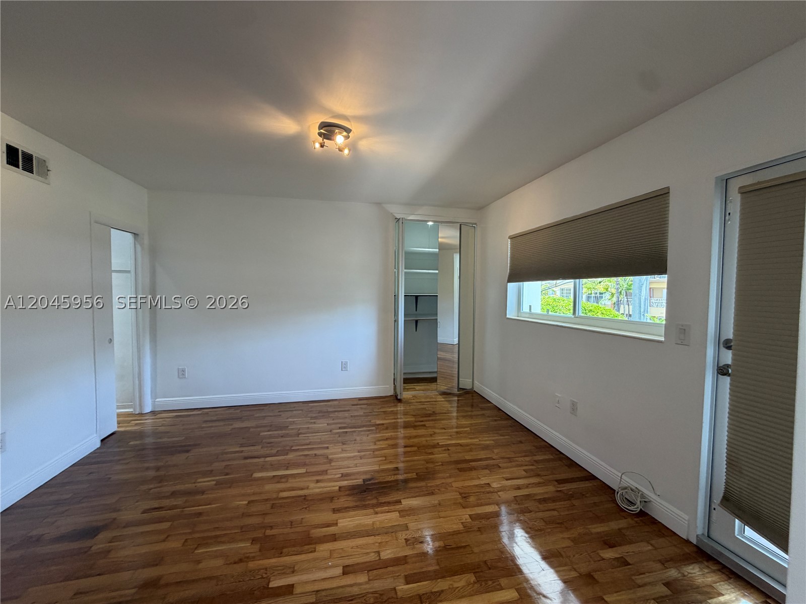 PARK VIEW ISLAND - Residential
