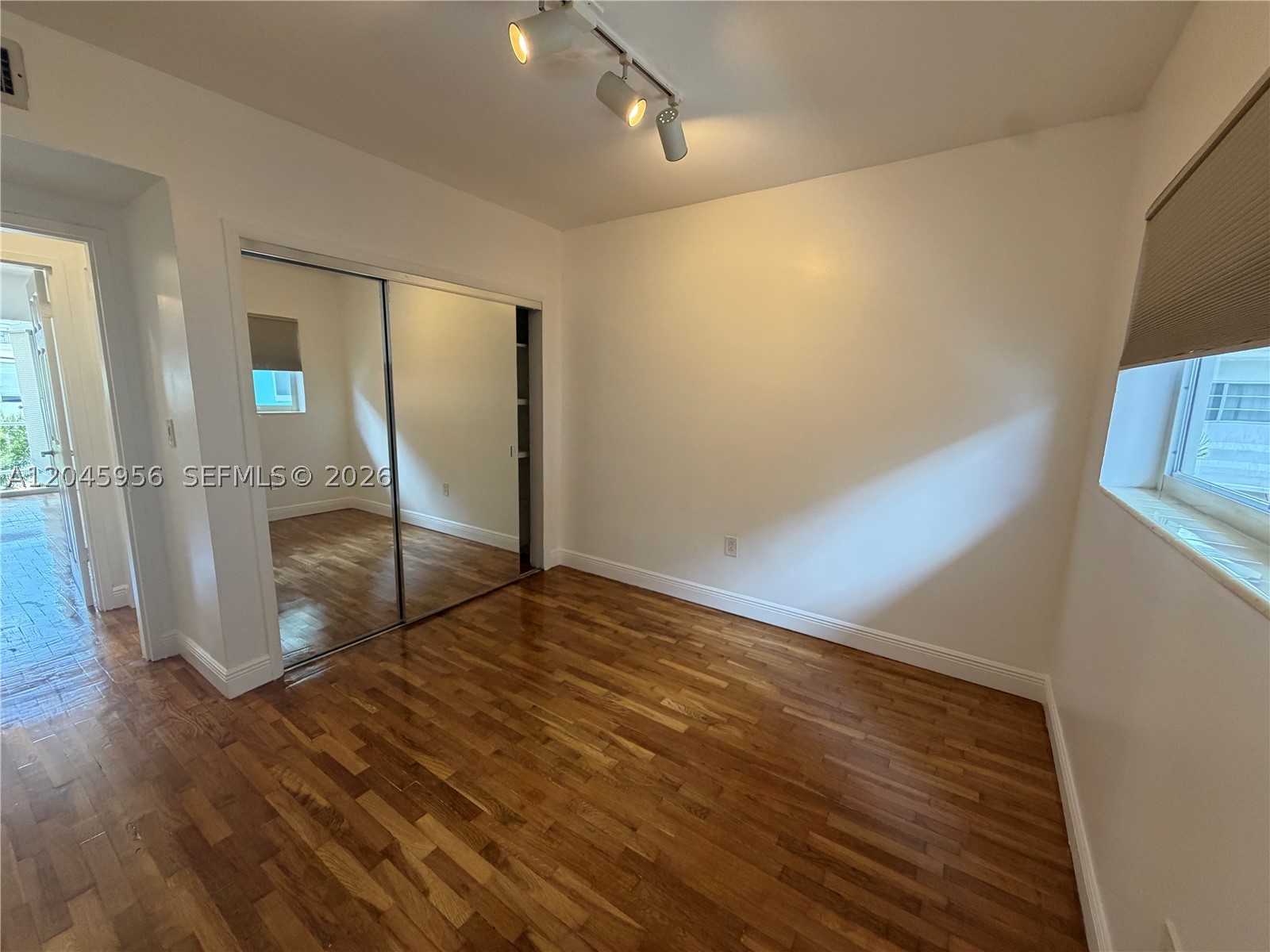 PARK VIEW ISLAND - Residential