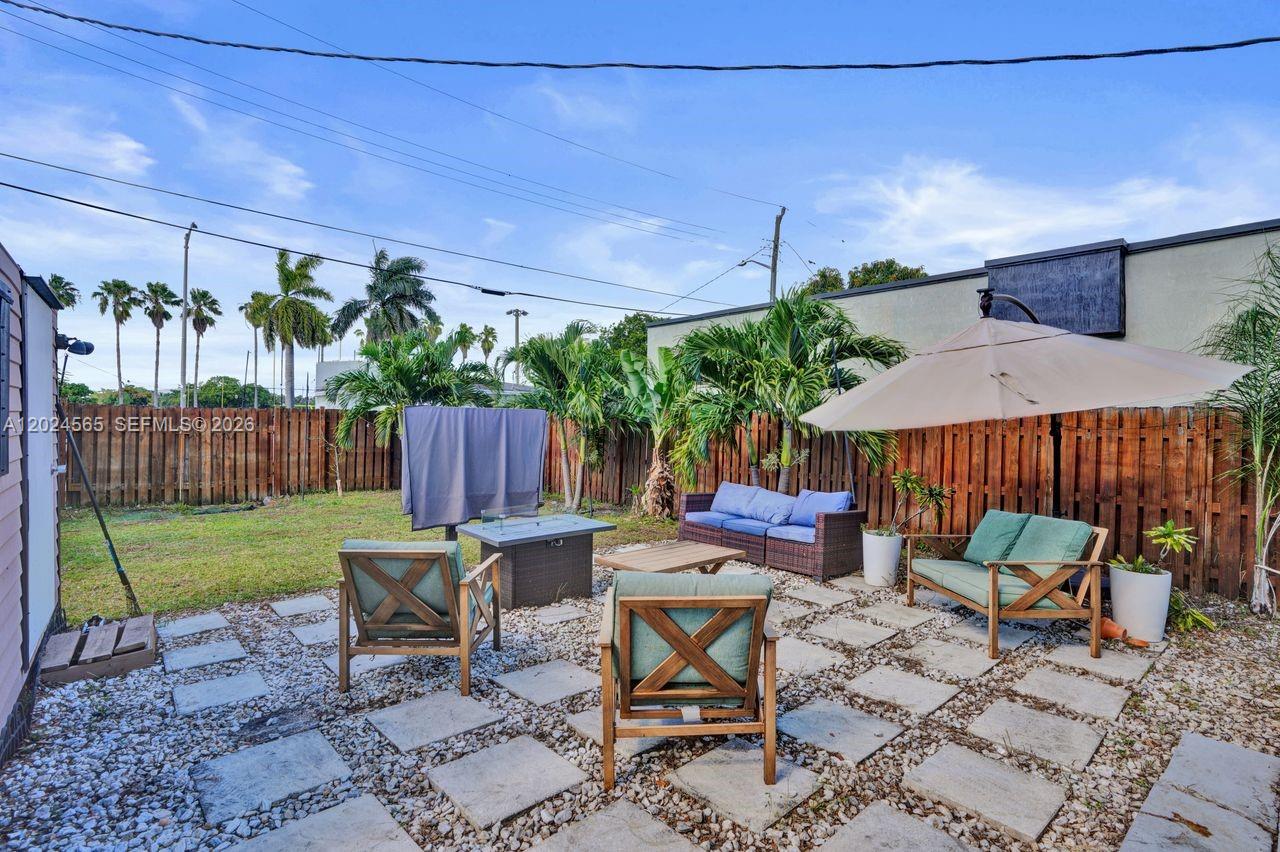 LIBERIA - Residential