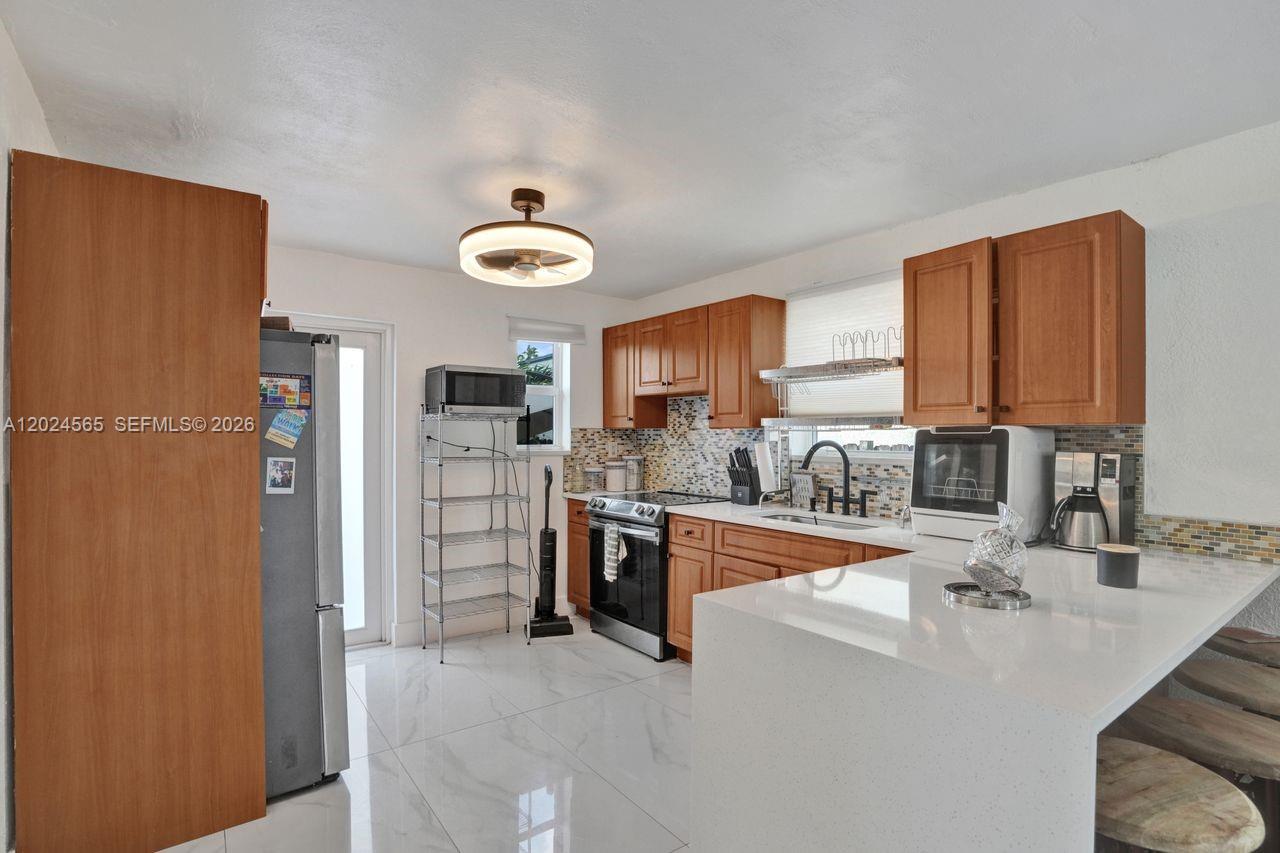 LIBERIA - Residential