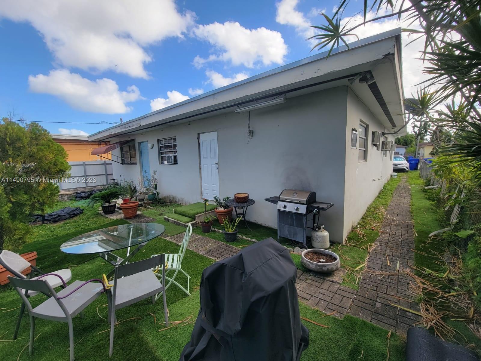 MELROSE HEIGHTS - Residential Income