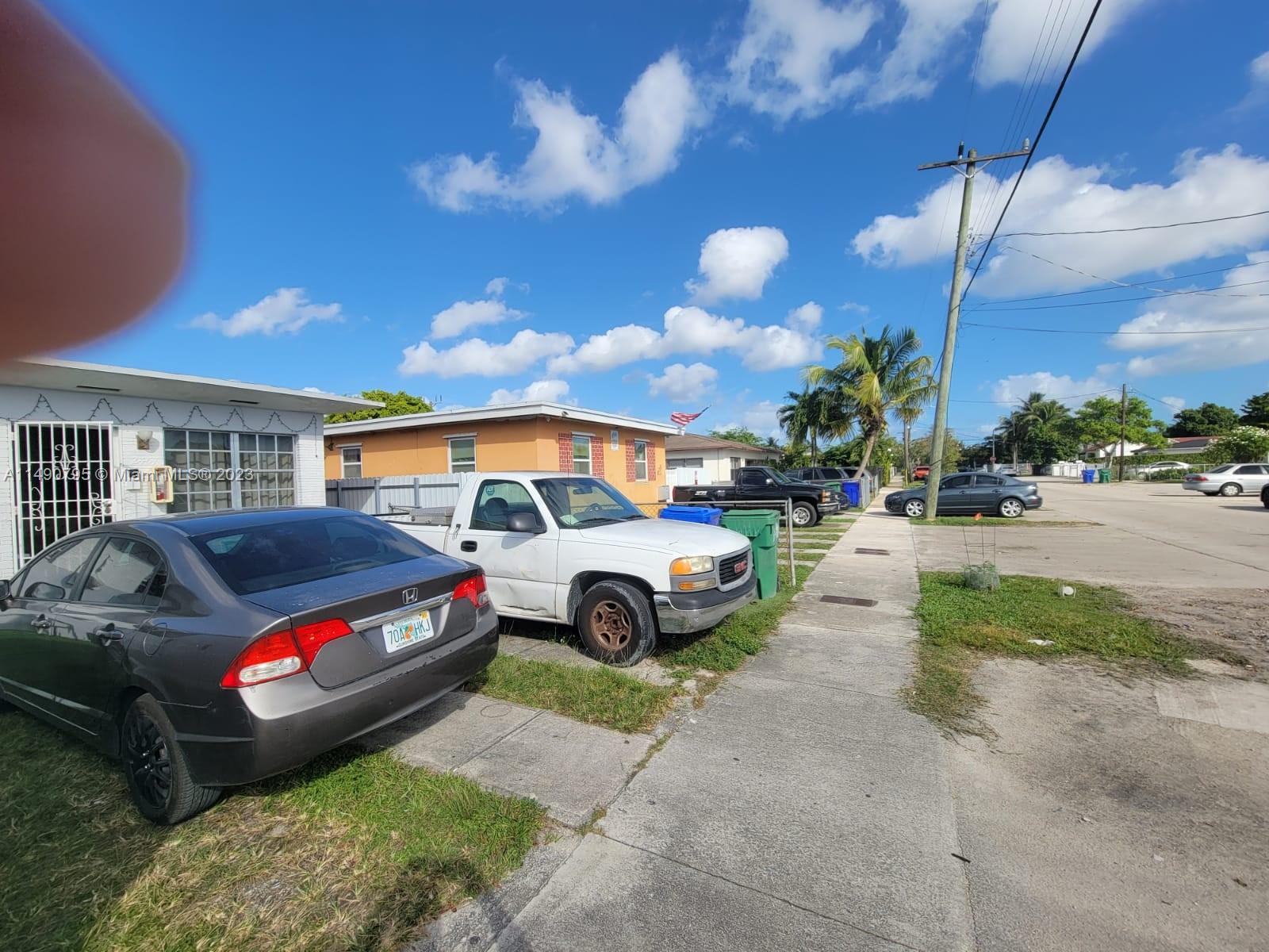 MELROSE HEIGHTS - Residential Income
