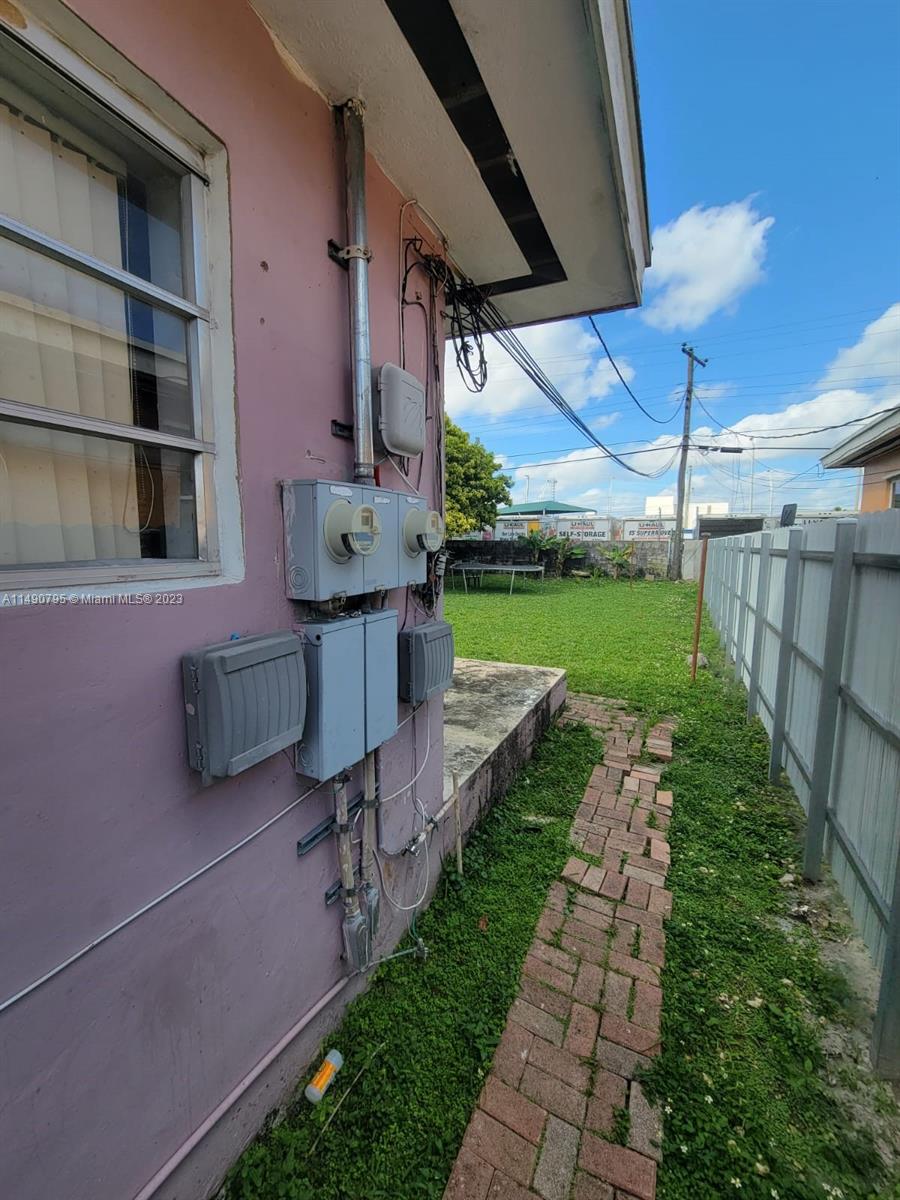 MELROSE HEIGHTS - Residential Income