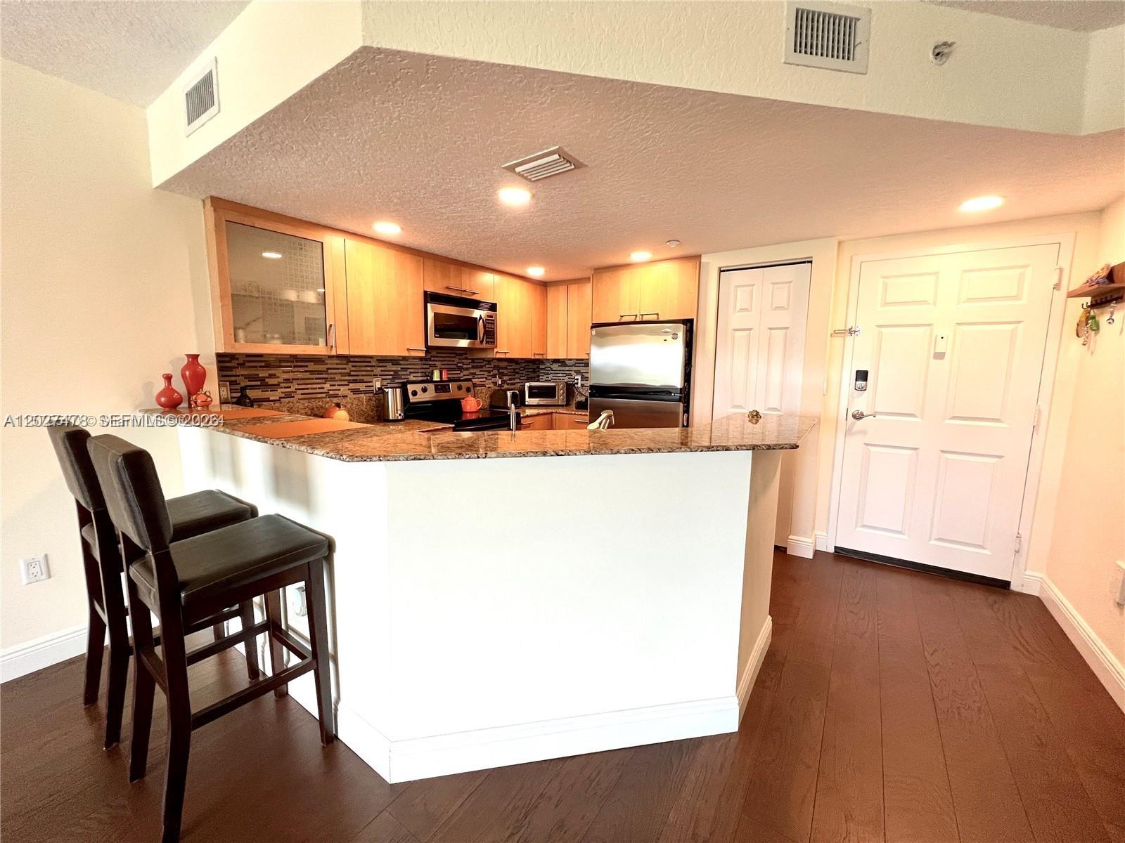 HALLANDALE BEACH PRIVATE - Residential Lease