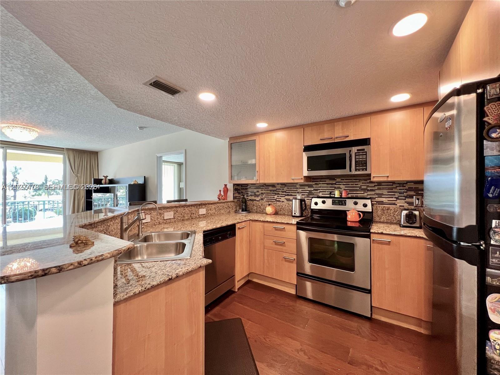 HALLANDALE BEACH PRIVATE - Residential Lease