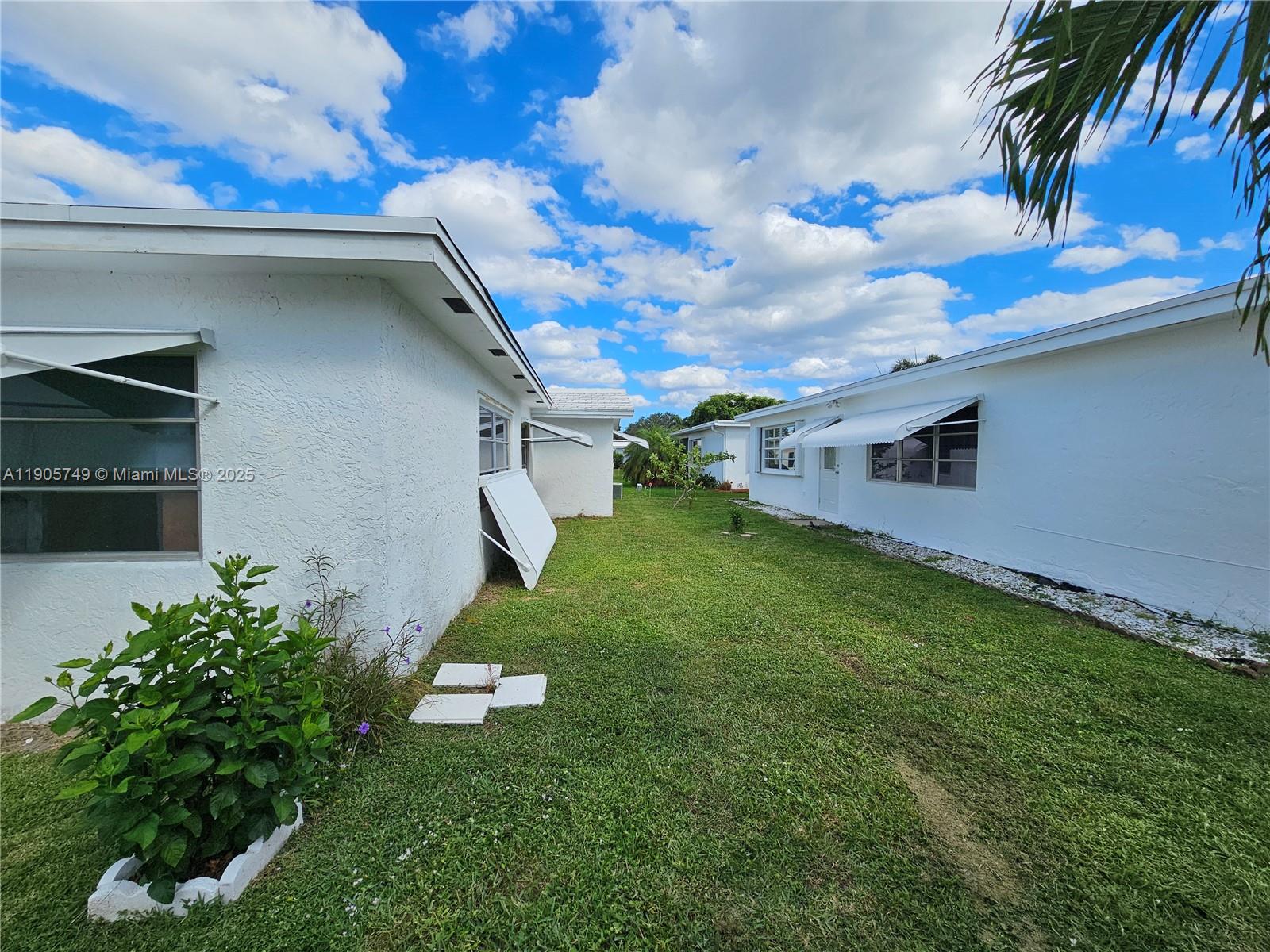PALM BEACH LEISUREVILLE S - Residential