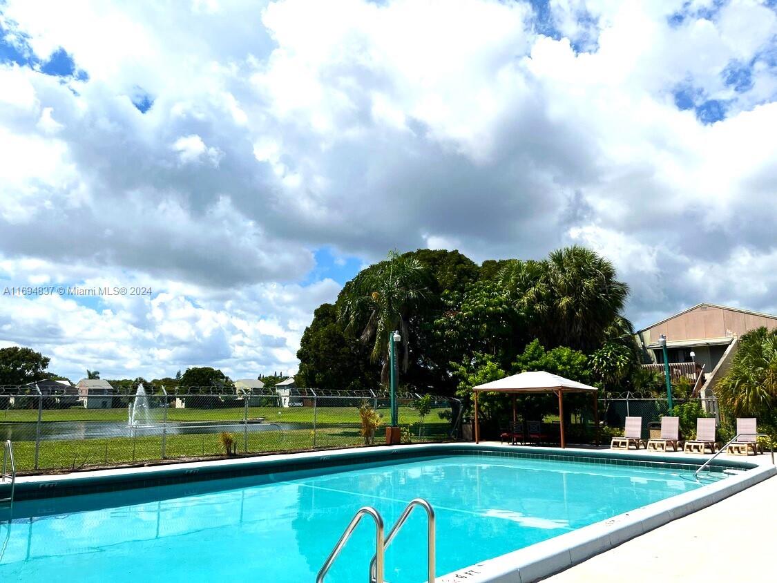 CROSSINGS OF BOYNTON BEAC - Residential