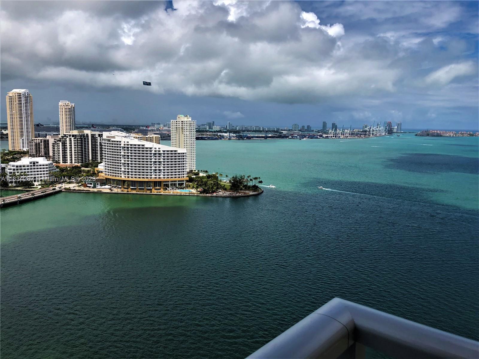 One of the best lines in the Mark with wood floors, granite kitchen and all new stainless steel appliances. Tenant will enjoy Miami's waterfront lifestyle. The 31st floor unit has soaring and direct water, city and South Beach views with a huge balcony overlooking the Bay! Building is located on Brickell, the spine of the financial district and walking distance to Brickell Center, where shopping, night activities and best restaurants in Town. Building has Tennis, racket ball, business center, party room, convenience store, resort-quality gym and restaurant.