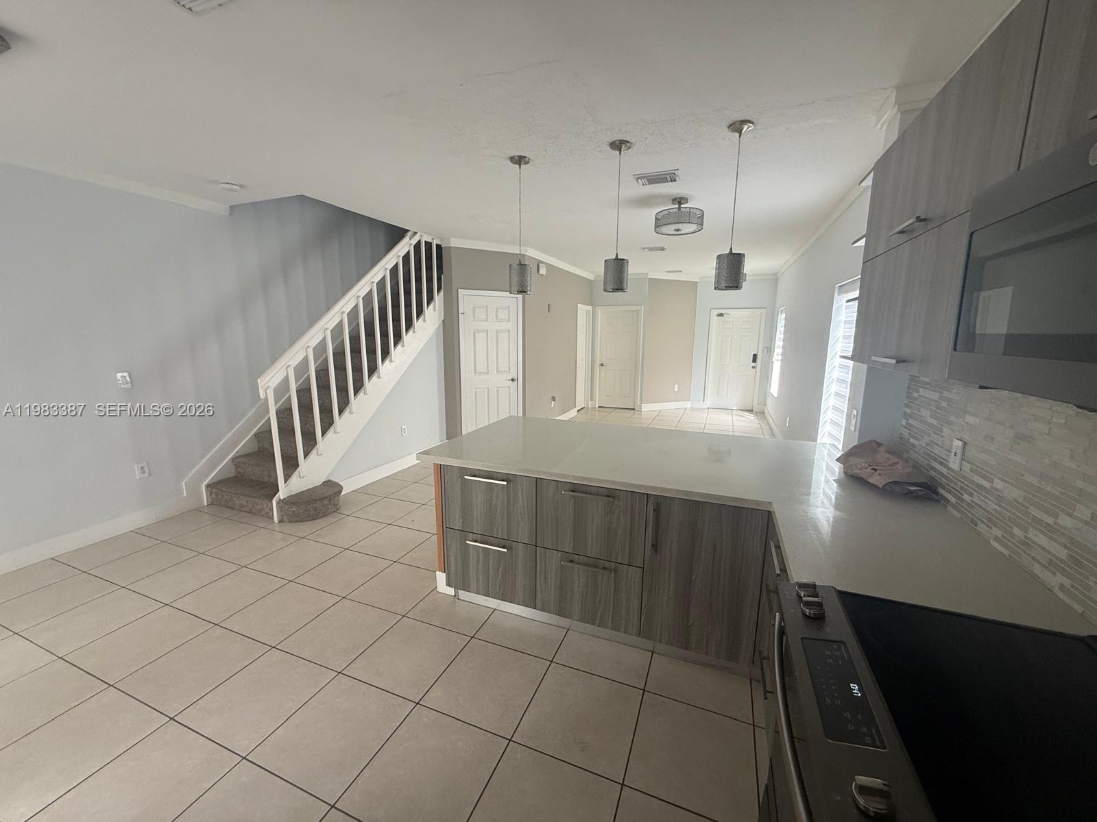 LEEWARD AT ISLANDS AT DOR - Residential