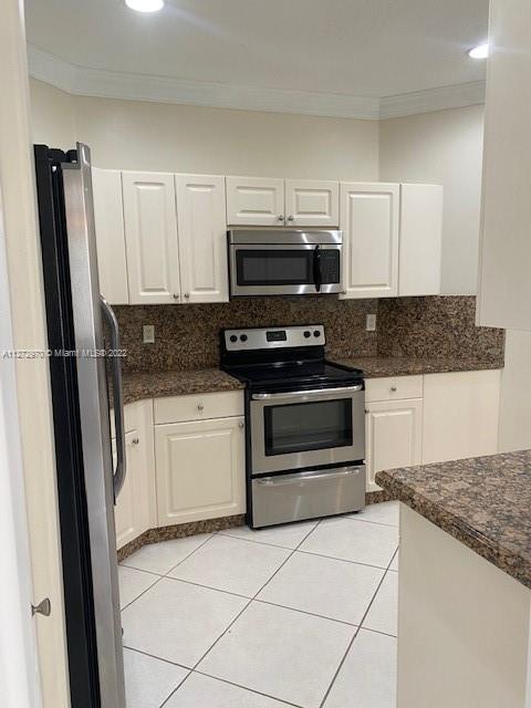 SECTOR 2-PARCELS 12 13 14 - Residential Lease
