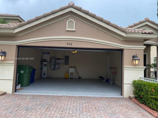 SECTOR 2-PARCELS 12 13 14 - Residential Lease