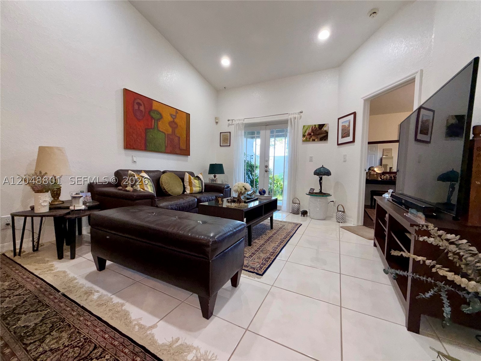 VILLAGES OF RENAISSANCE - Residential Lease