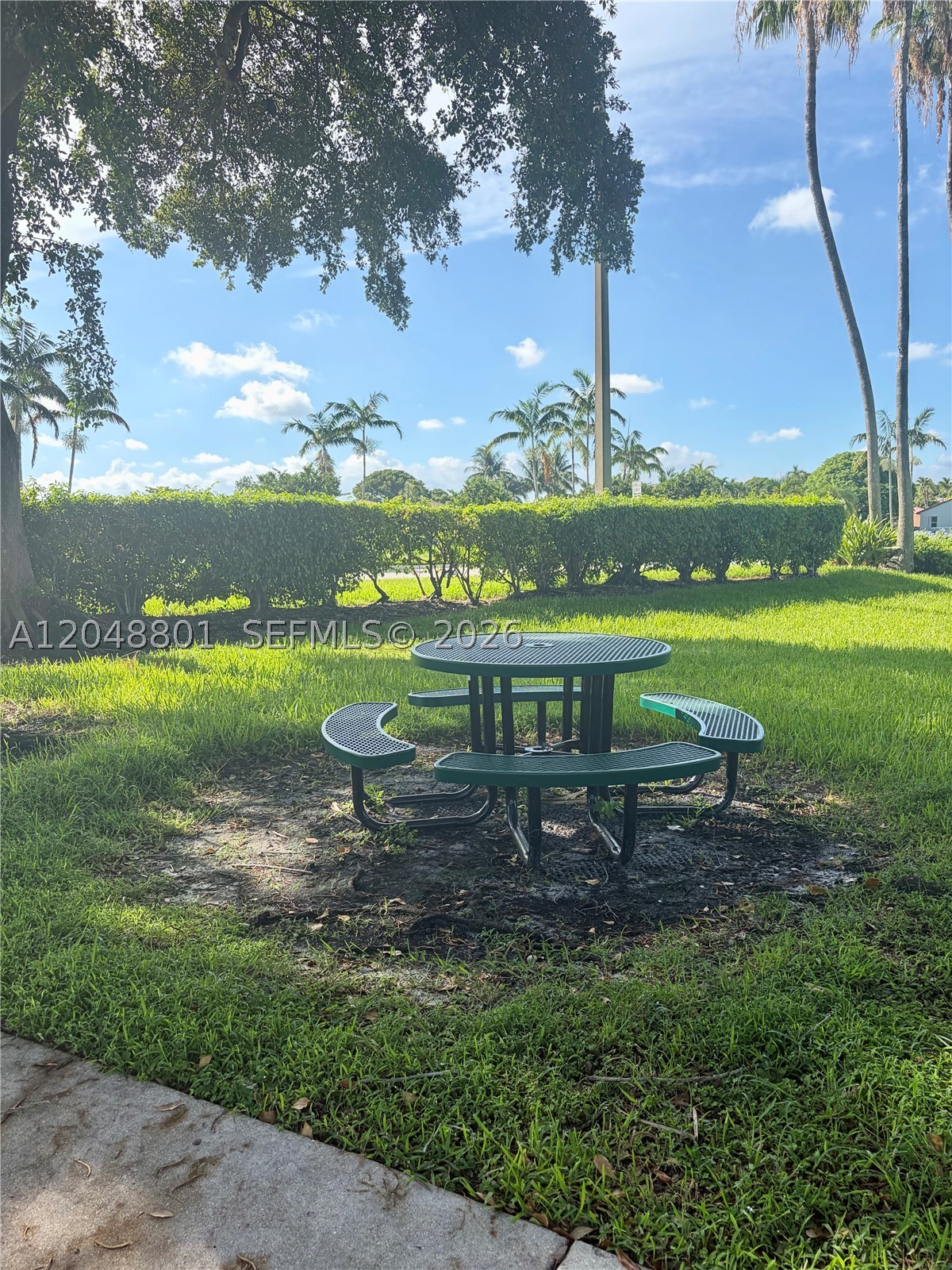 VILLAGES OF RENAISSANCE - Residential Lease