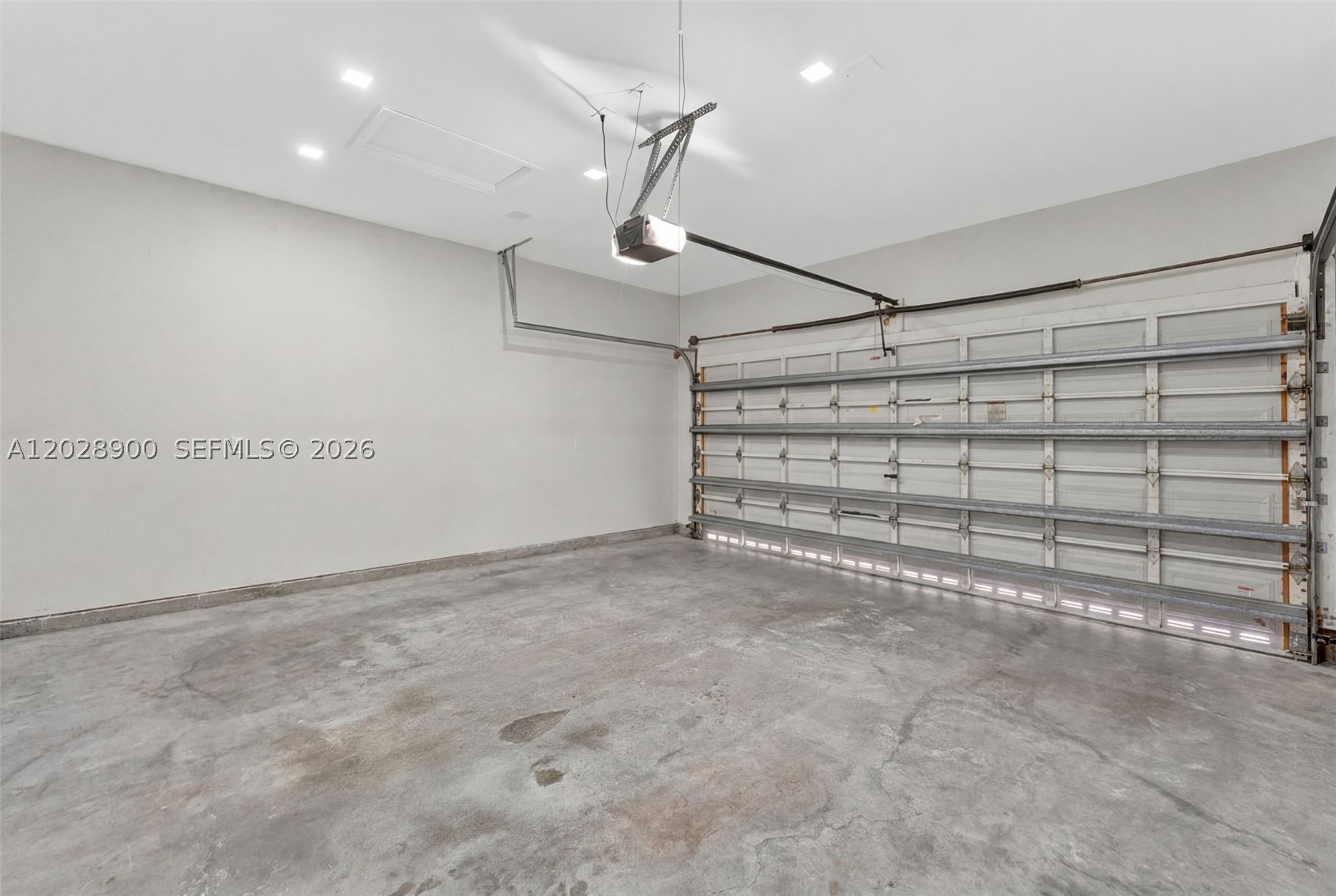 ARAGON SEC ONE - Residential