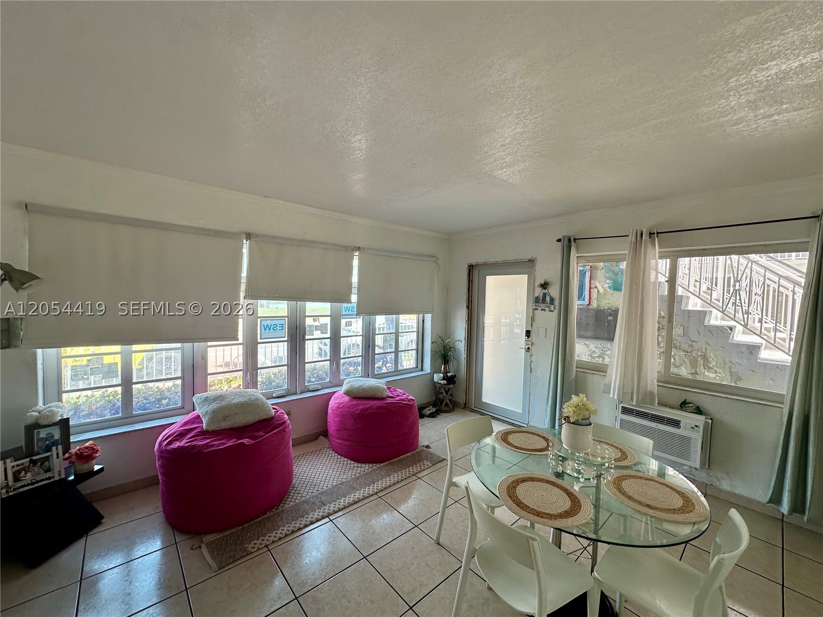 Charming Mimo building close to Atlantic Ocean .Corner unit is in good condition and on the corner showing light and bright. All tiled floor, 1 bedroom year round to live in , or just a pied a tere at the beach . Building is going into renovation, new high impact windows and doors has been installed, assessment has been paid in full. Location is within a block of many stores and shops, Walgreens, CVS, supermarket, banks , and plenty of restaurants. two blocks from  the beach that offers a Beachwalk to enjoy and savor the area. Also the band shell has many concerts and fun events that you don't need a car here. The free trolley is out your front door. 
Tenant occupied, please call us 24 hs before showing desired time. Do not hesitate to call with any questions