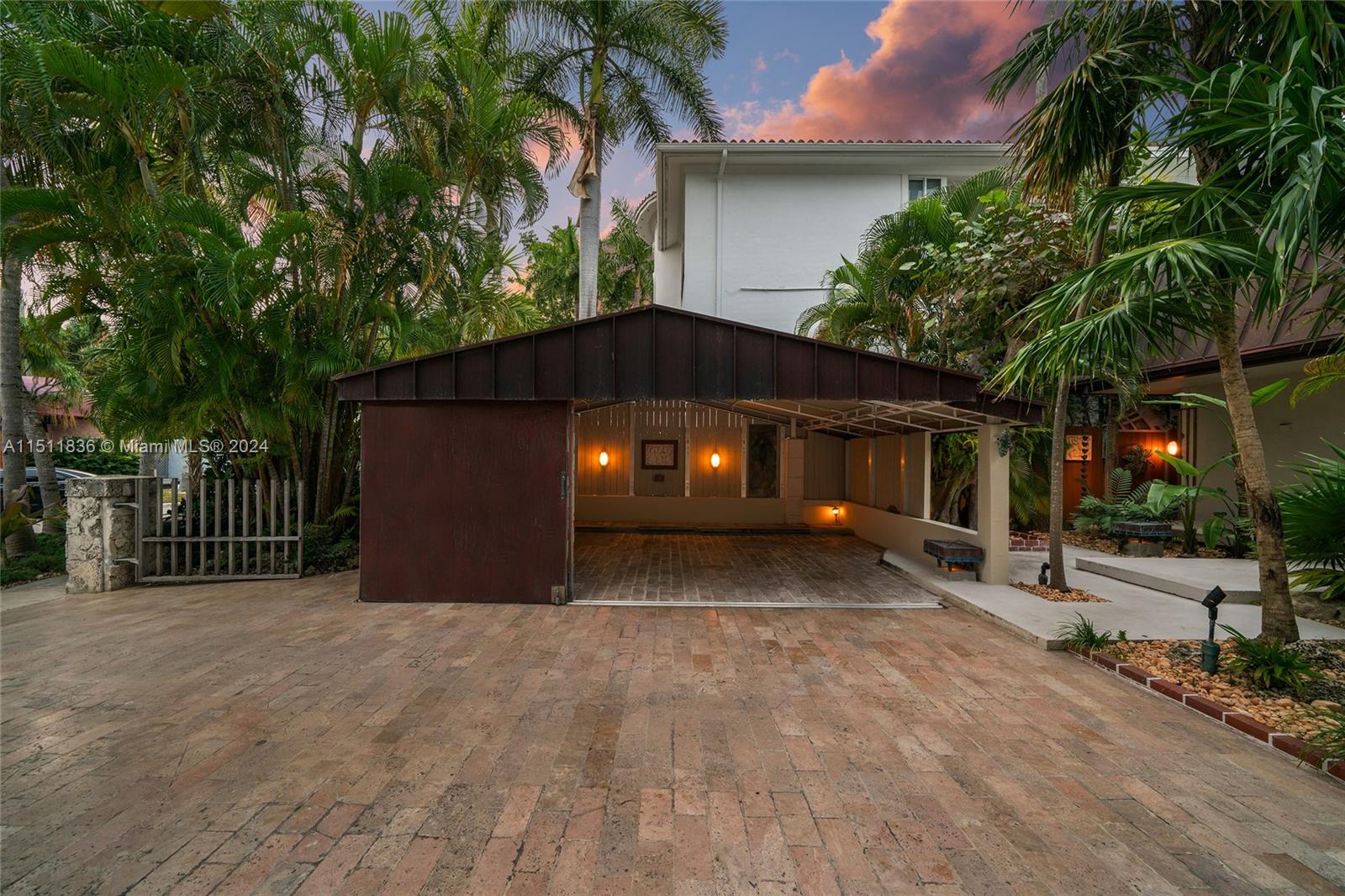 FAIRHAVEN - Residential