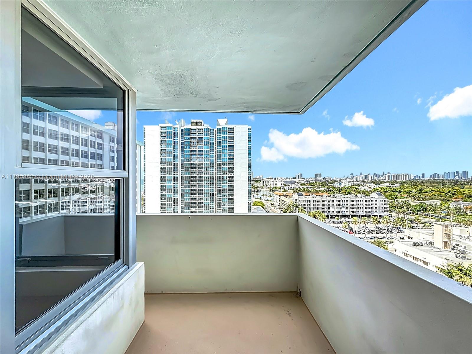 TRITON TOWER CONDO - Residential