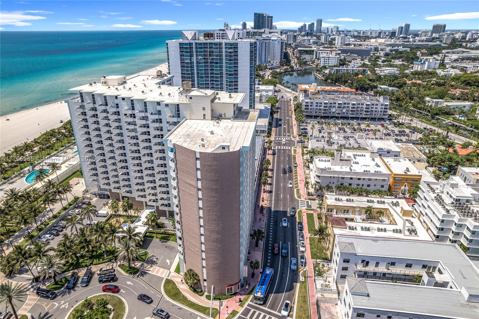TRITON TOWER CONDO - Residential
