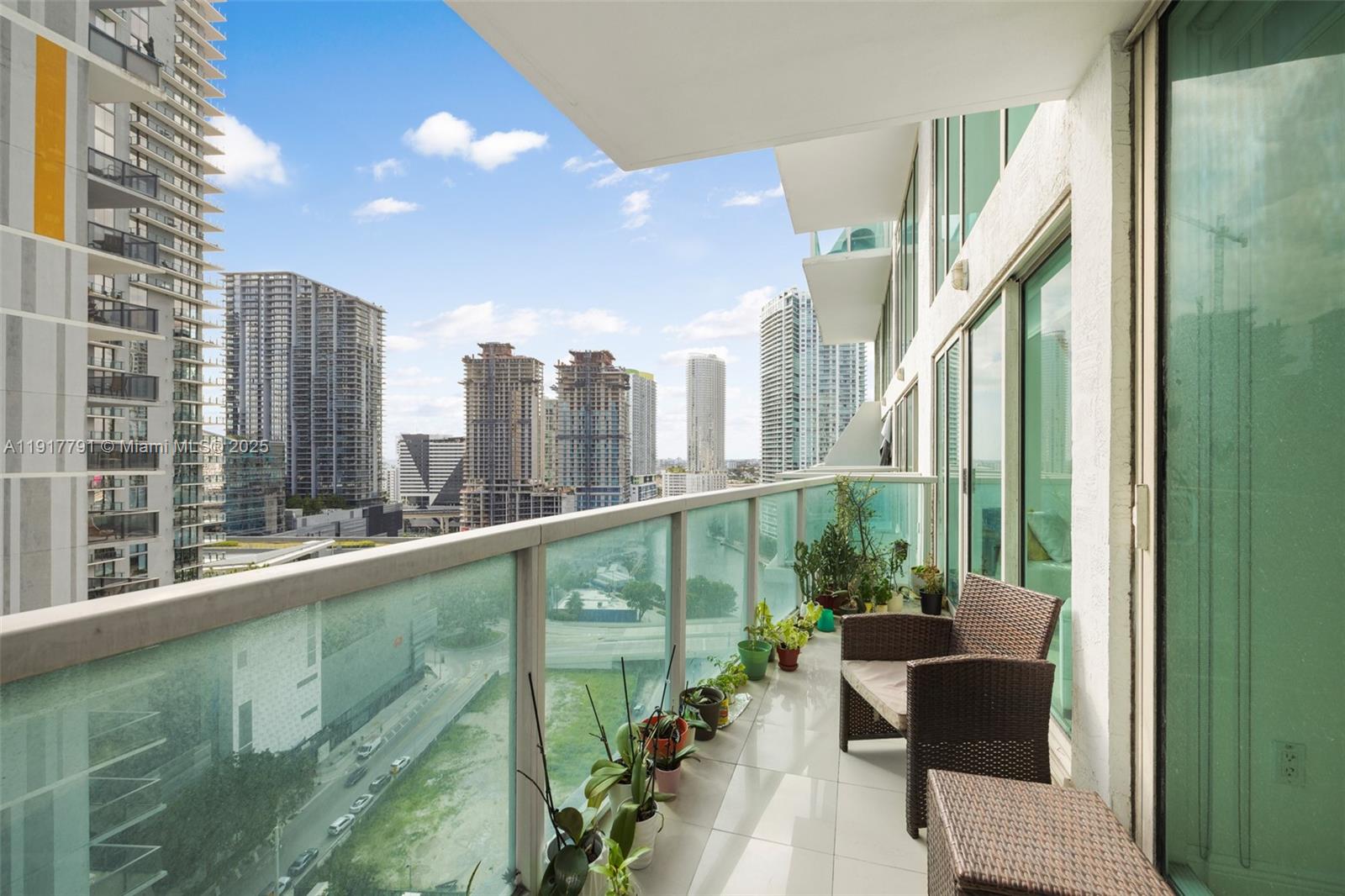 BRICKELL ON THE RIVER S T - Residential