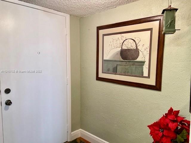 COUNTRYSIDE CONDO - Residential