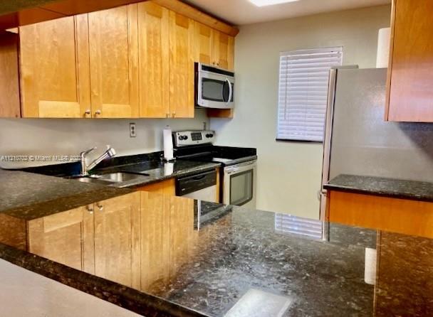 COUNTRYSIDE CONDO - Residential