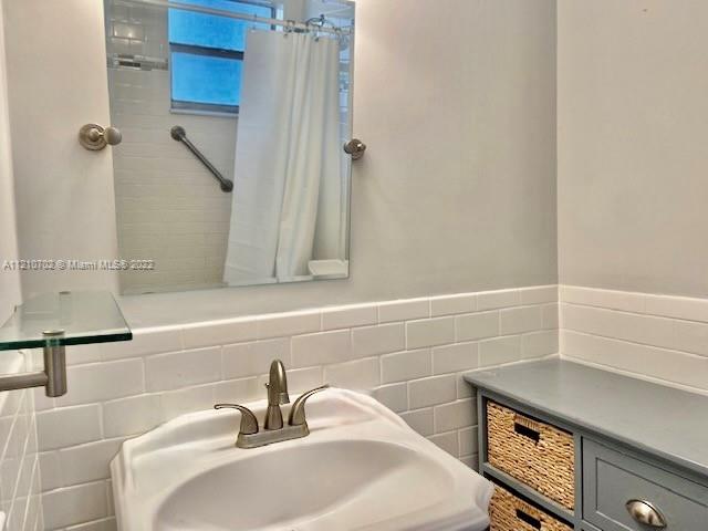 COUNTRYSIDE CONDO - Residential
