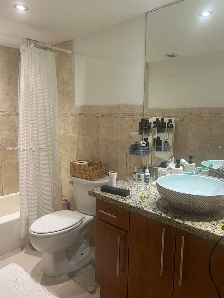 OCEANVIEW BUILDING B COND - Residential