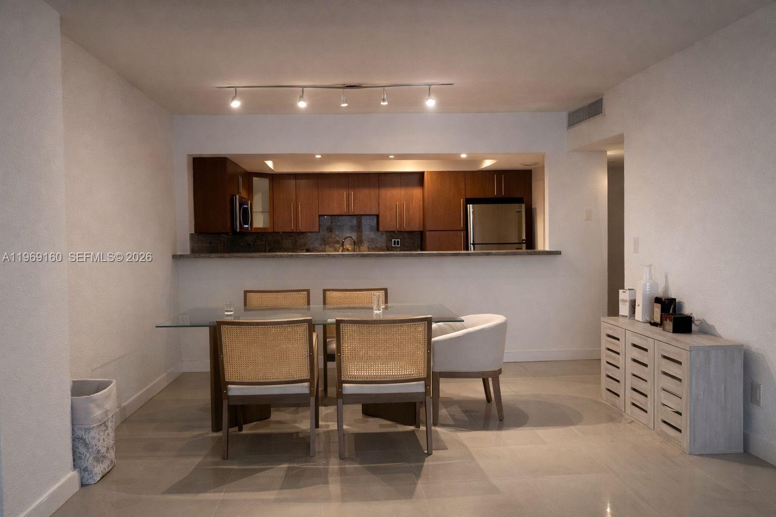 OCEANVIEW BUILDING B COND - Residential