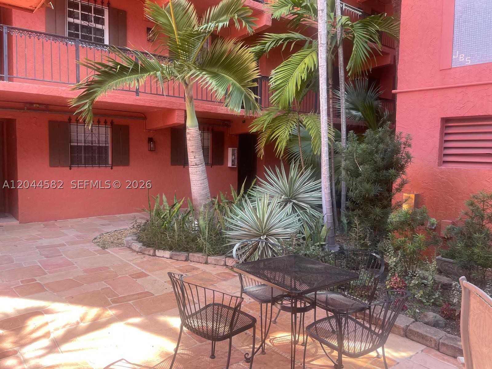 TENNIS CLUB JOHNSTON COND - Residential Lease
