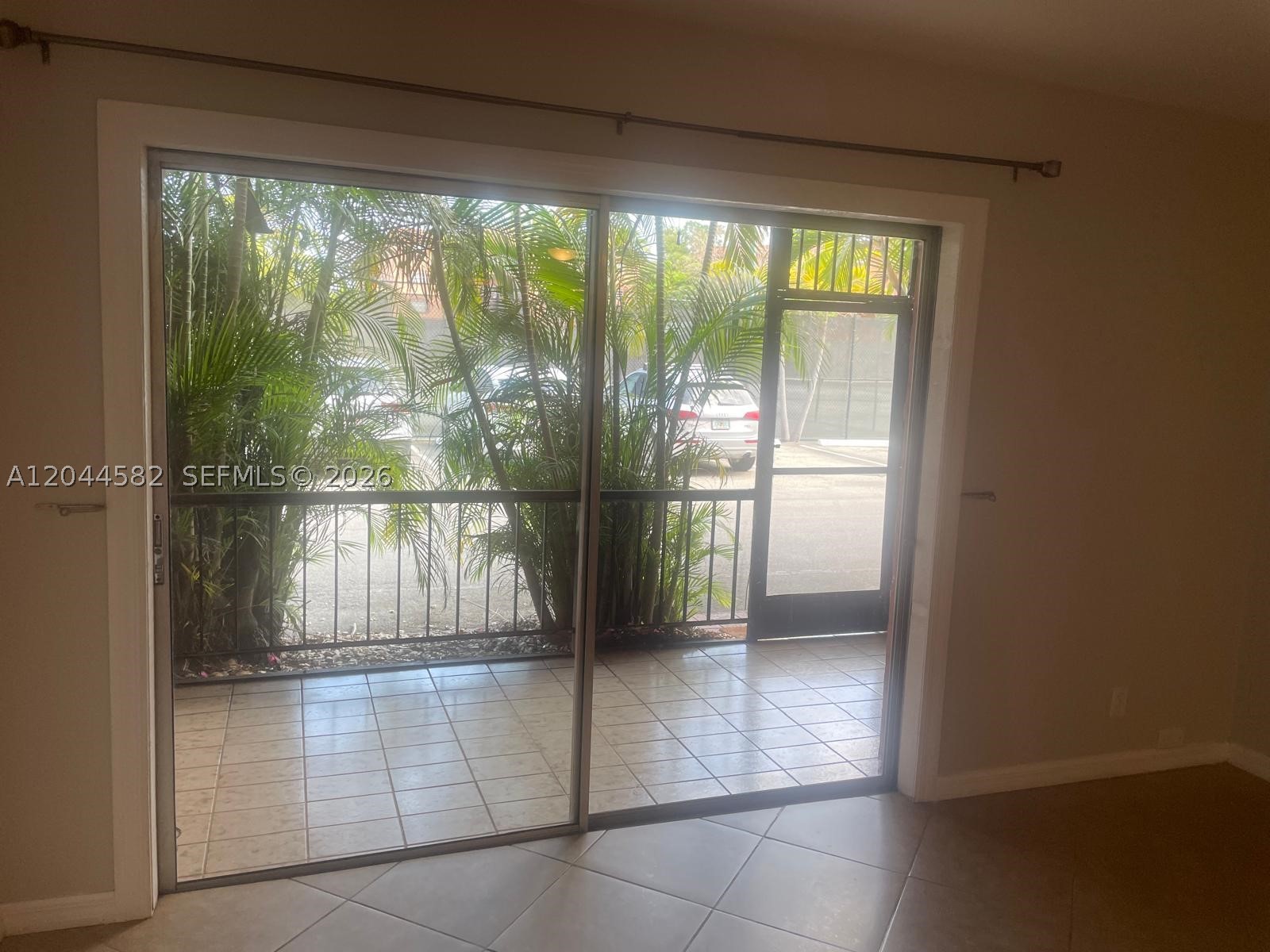 TENNIS CLUB JOHNSTON COND - Residential Lease