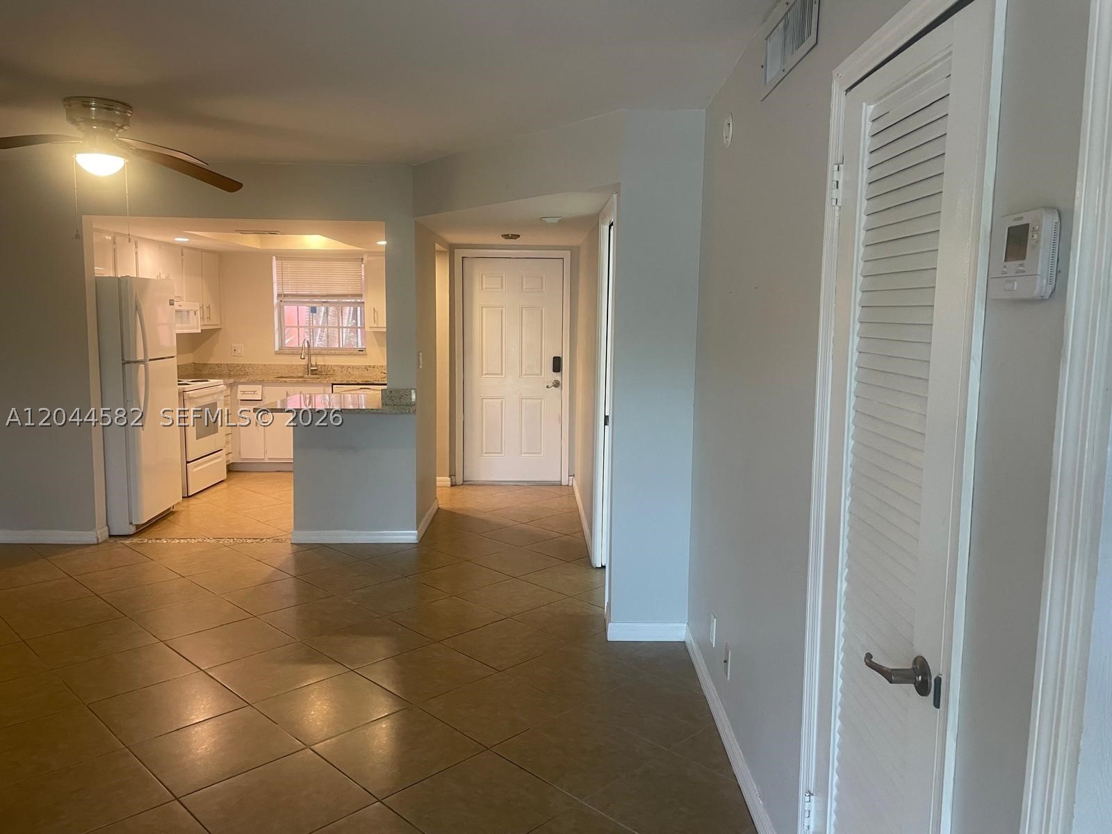 TENNIS CLUB JOHNSTON COND - Residential Lease
