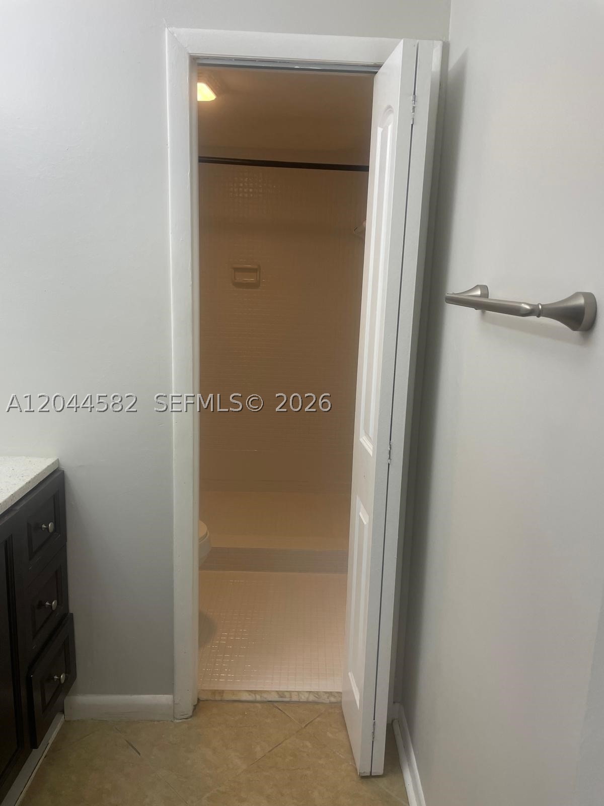 TENNIS CLUB JOHNSTON COND - Residential Lease