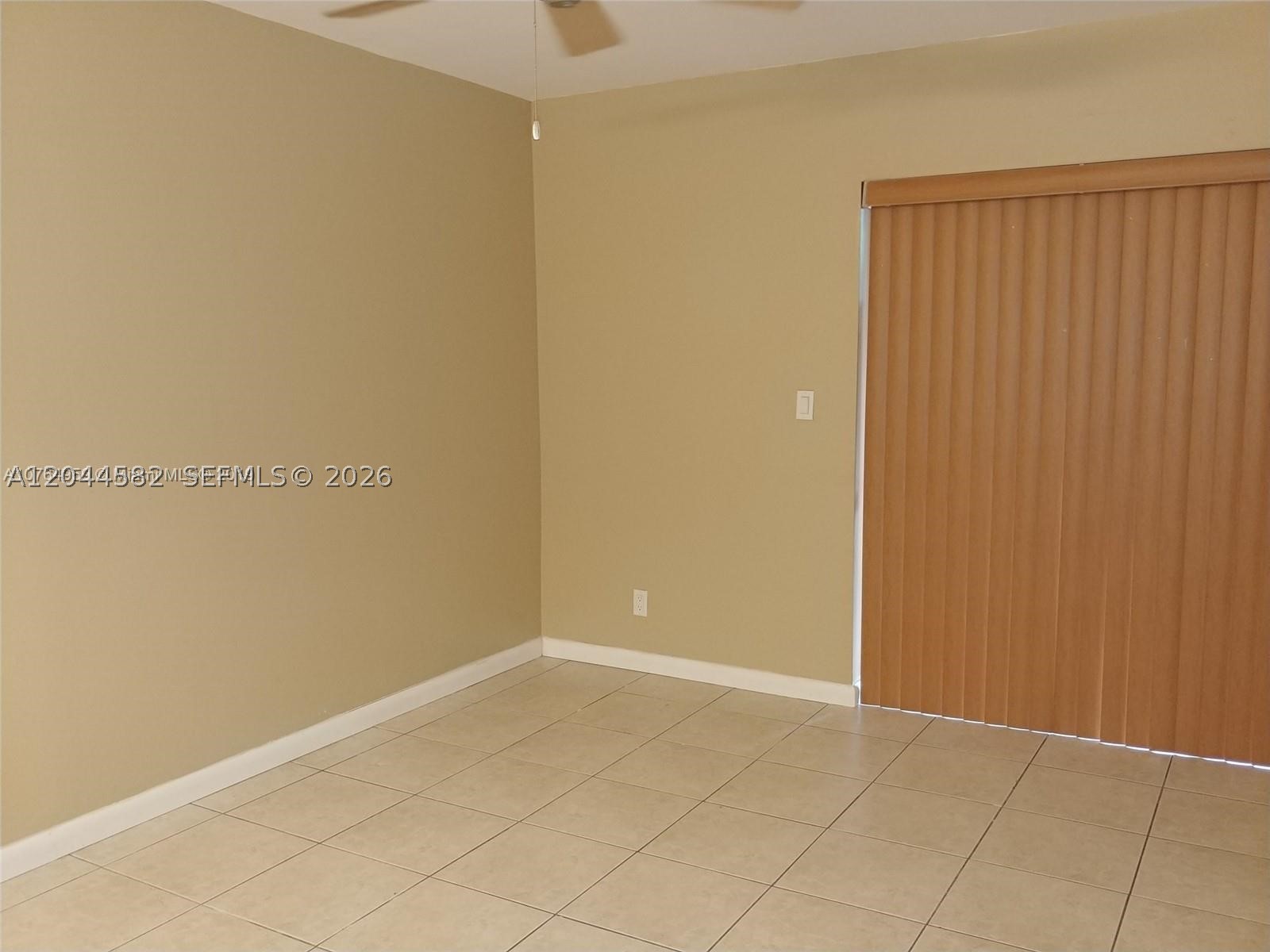 TENNIS CLUB JOHNSTON COND - Residential Lease