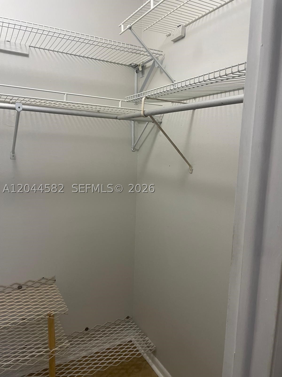 TENNIS CLUB JOHNSTON COND - Residential Lease
