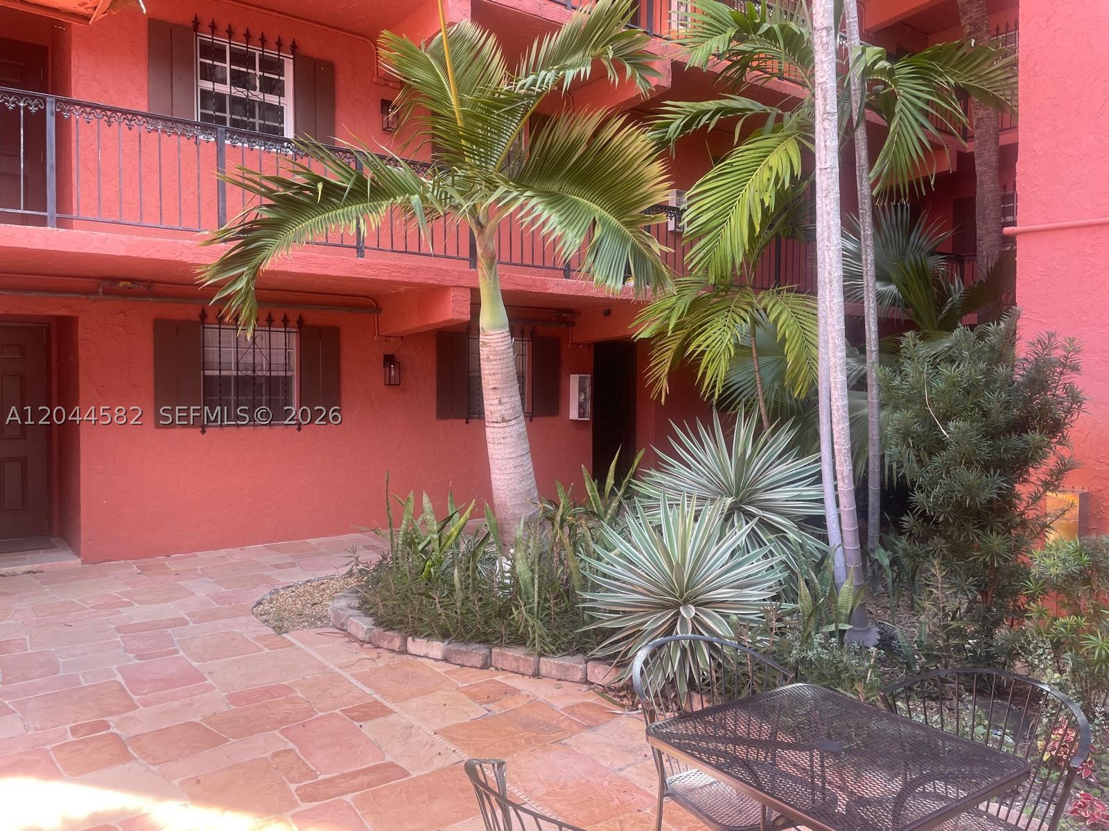 TENNIS CLUB JOHNSTON COND - Residential Lease