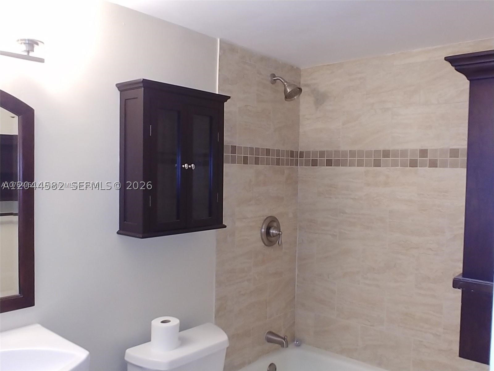 TENNIS CLUB JOHNSTON COND - Residential Lease