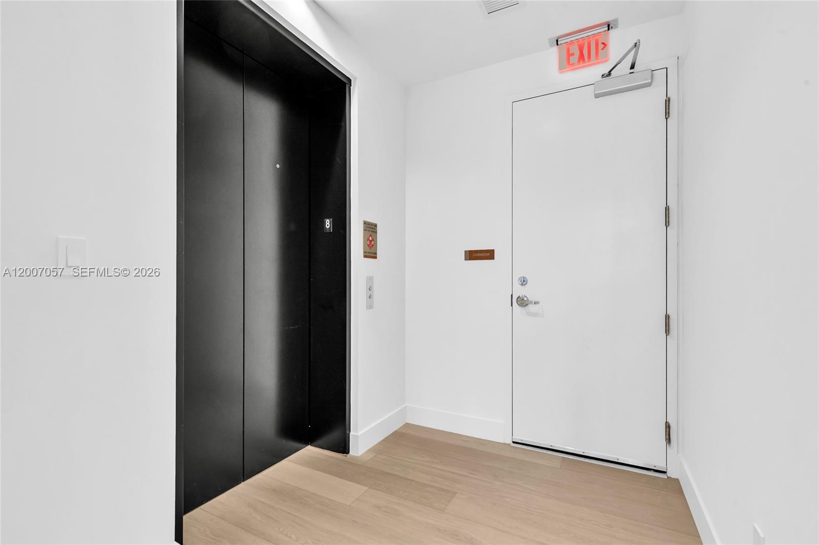 UNA RESIDENCE UNIT 803 - Residential