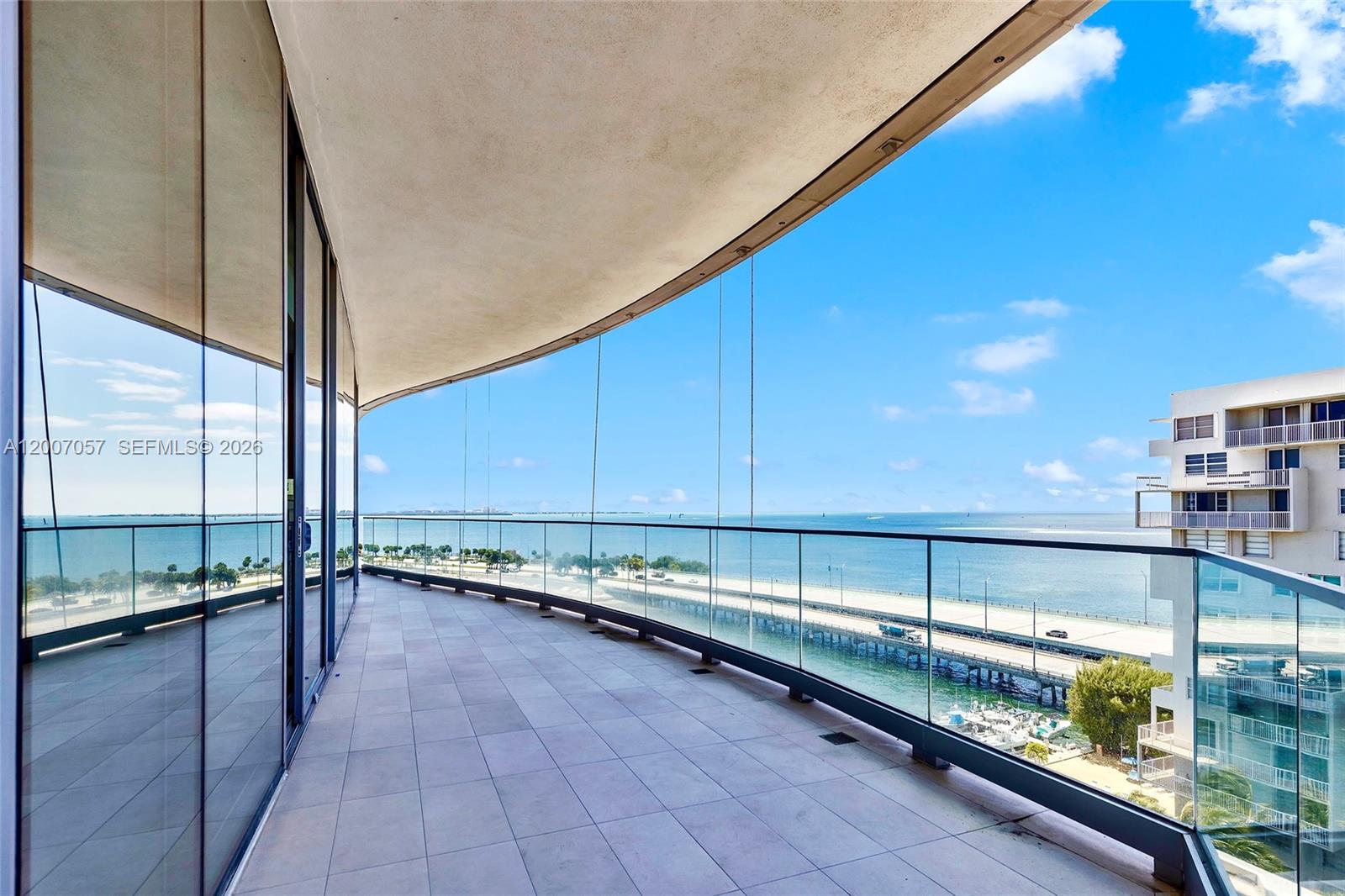 UNA RESIDENCE UNIT 803 - Residential