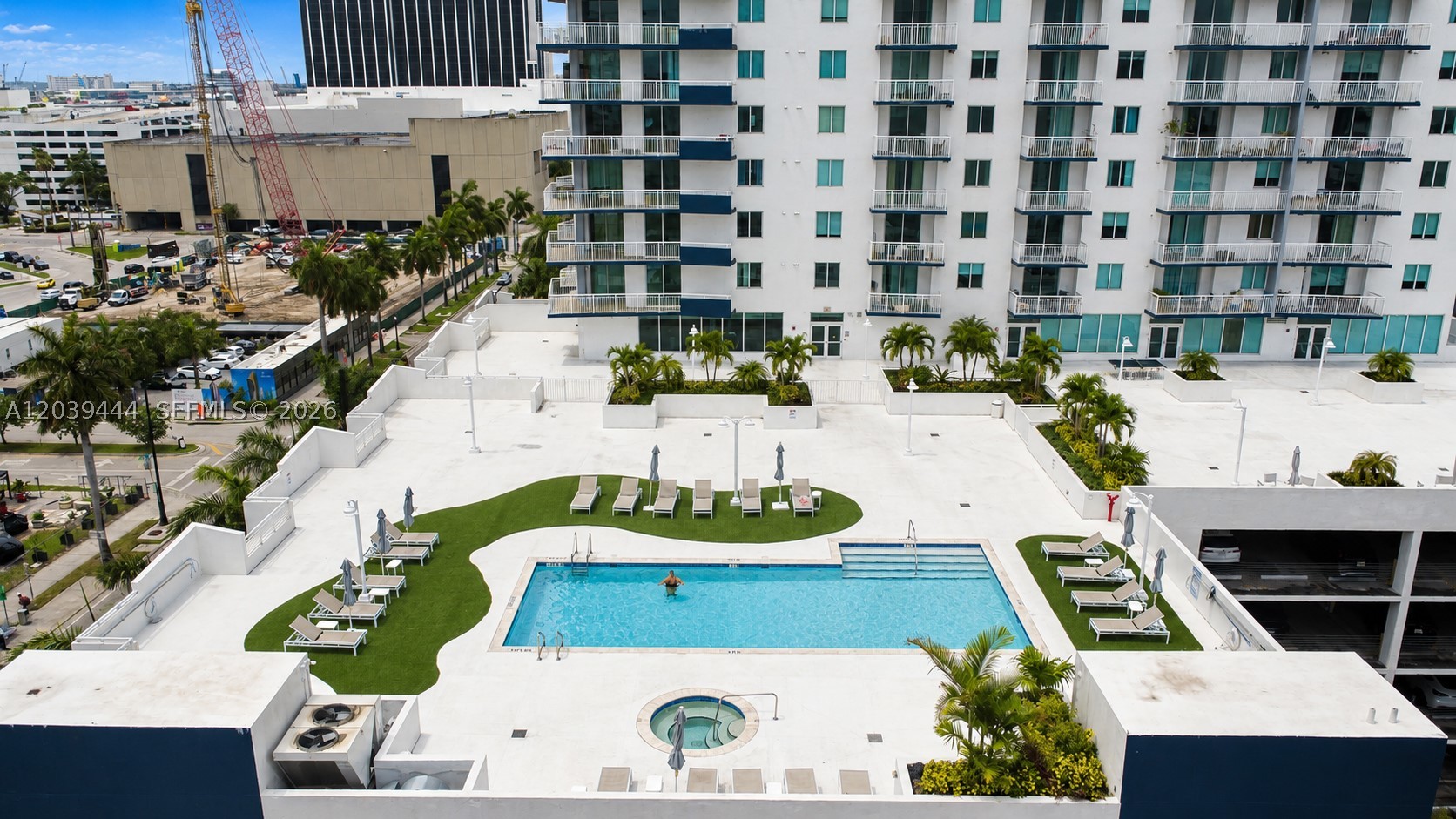 1800 BISCAYNE PLAZA CONDO - Residential